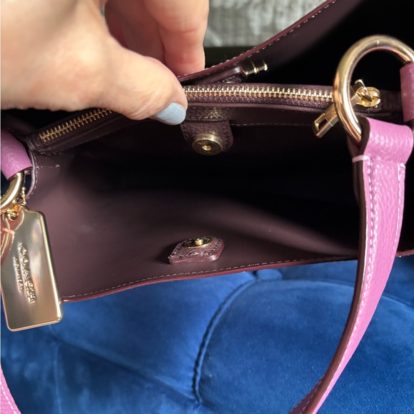 Like New!! Coach Large Town Bucket Bag in Violet Orchid! - Picture 7 of 8